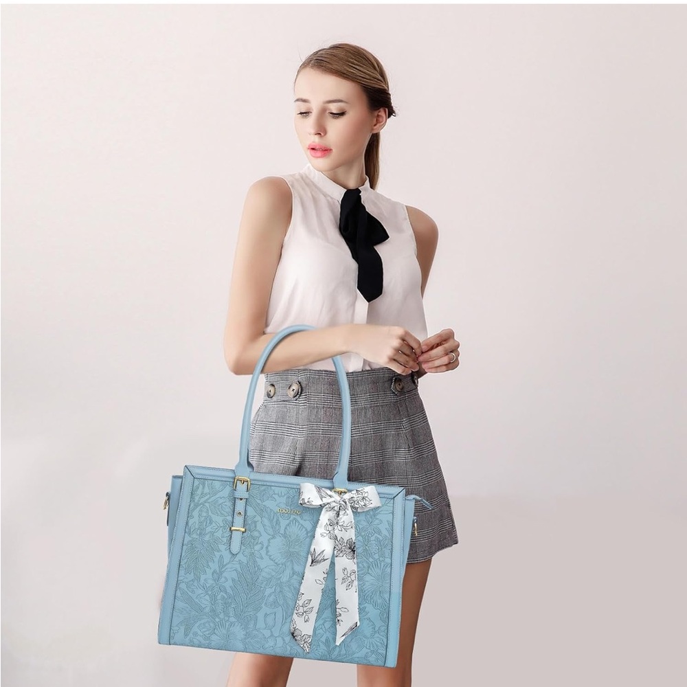 Brand new mosiso laptop purse